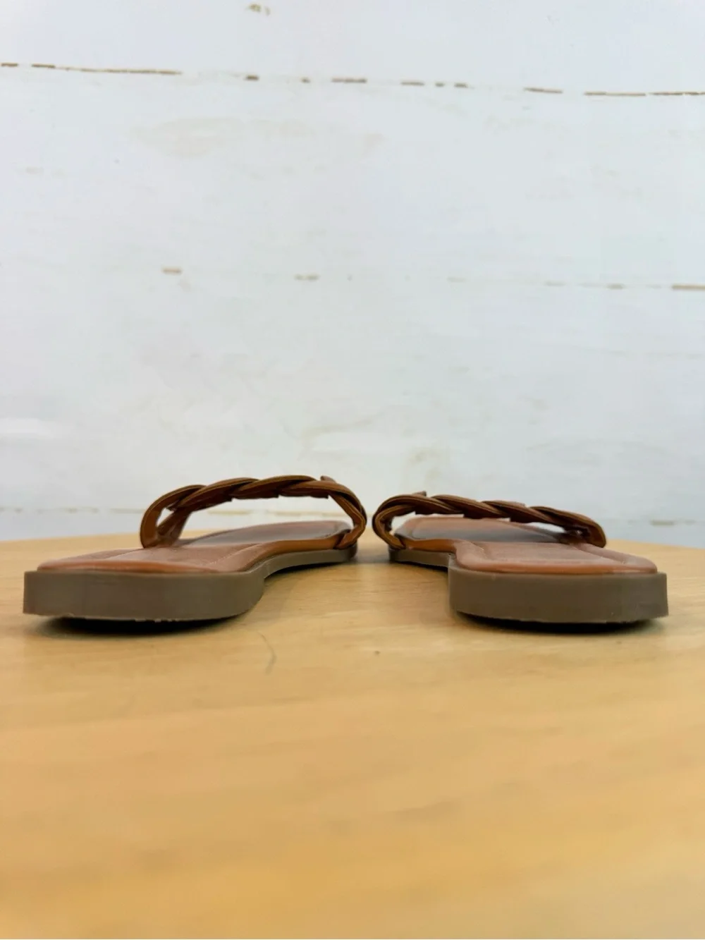 Kenneth Cole | Saddle Brown Slide Sandal, 8 - Picture 5 of 10